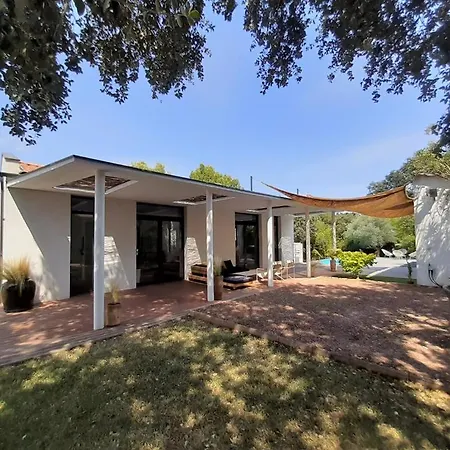 Contemporary Architect Villa, Boho Chic Style, Between Montpellier And Nimes, 30 Minutes From The Sea Aubais