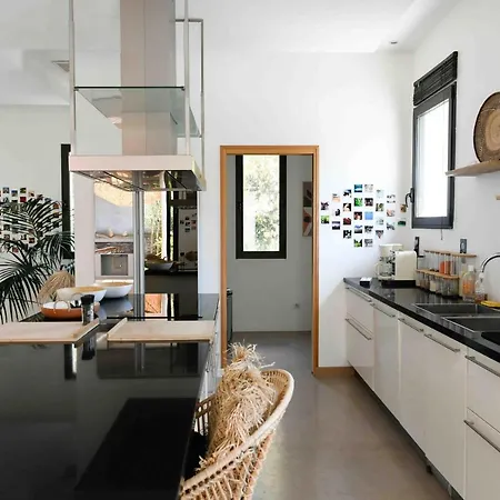 Villa Contemporary Architect Villa, Boho Chic Style, Between Montpellier And Nimes, 30 Minutes From The Sea Aubais