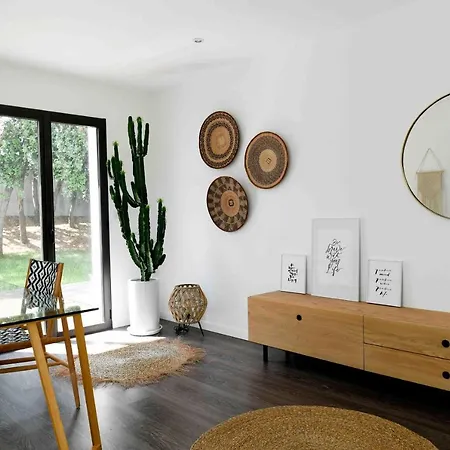 Villa Contemporary Architect Villa, Boho Chic Style, Between Montpellier And Nimes, 30 Minutes From The Sea Aubais